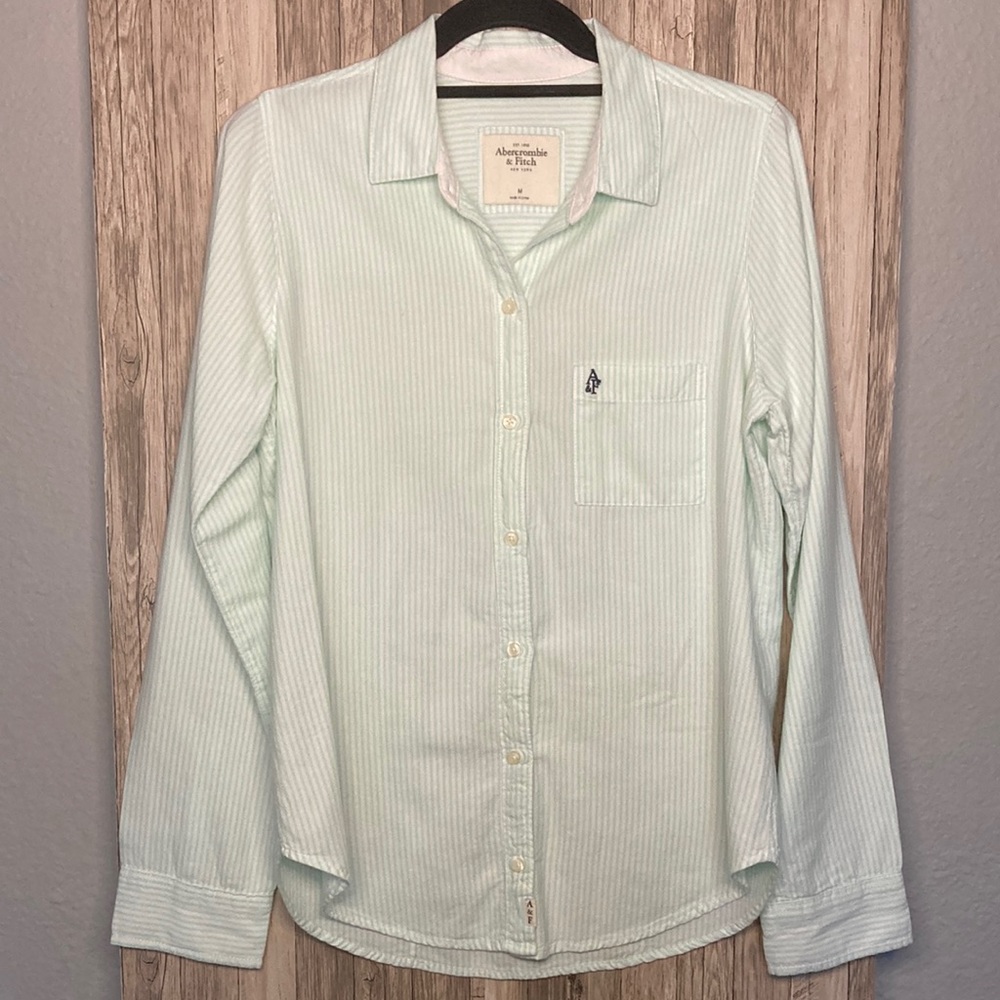 Abercrombie & Fitch Women's Long Sleeve Button-Up Shirt - Size Medium
